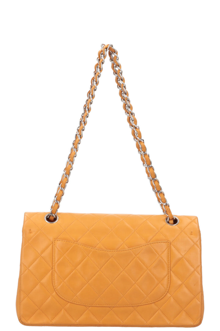 CHANEL Sac moyen à double rabat Orange