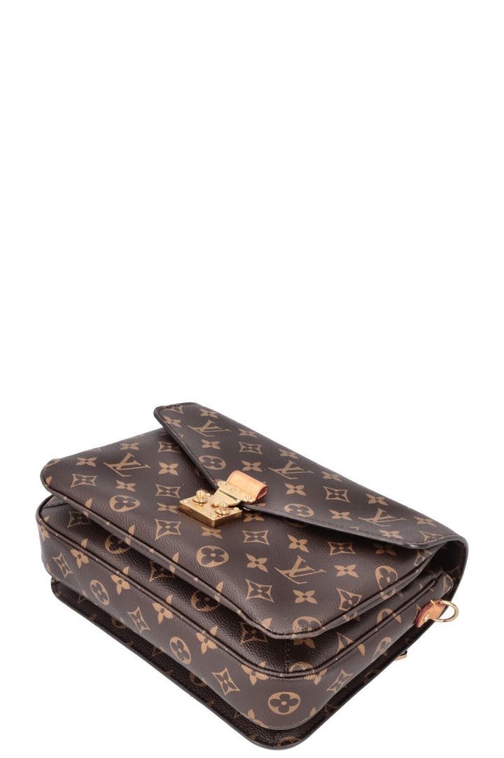 LOUIS VUITTON Pochette Metis Bag MNG Canvas