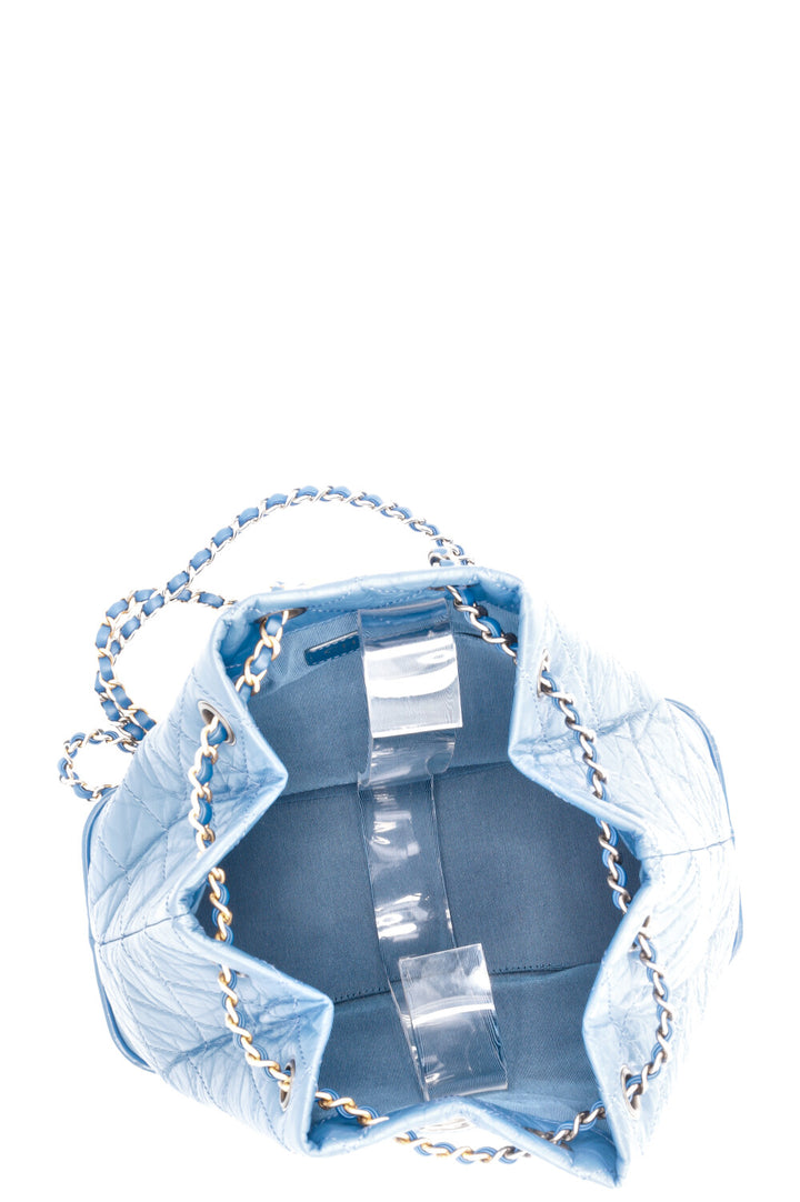 CHANEL Sac à dos matelassé Gabrielle moyen Bleu