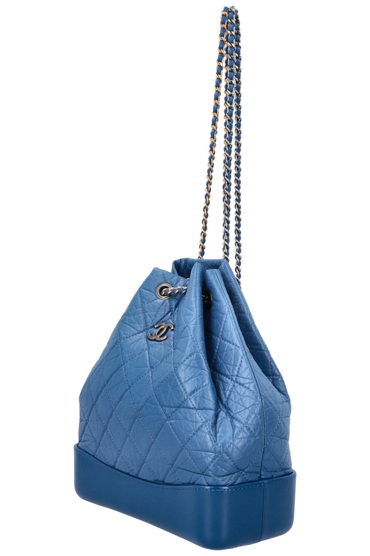 CHANEL Sac à dos matelassé Gabrielle moyen Bleu