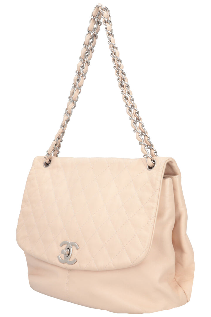 CHANEL Single Flap Bag Leather Rosa