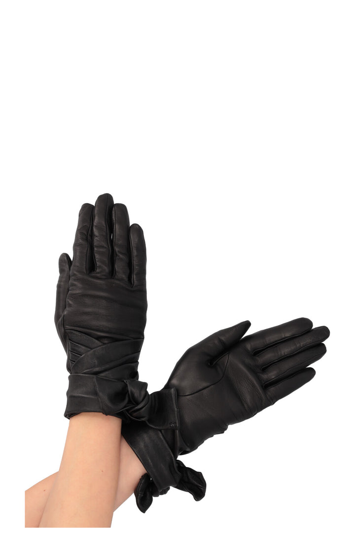 CHANEL Bow Pleated Gloves Black