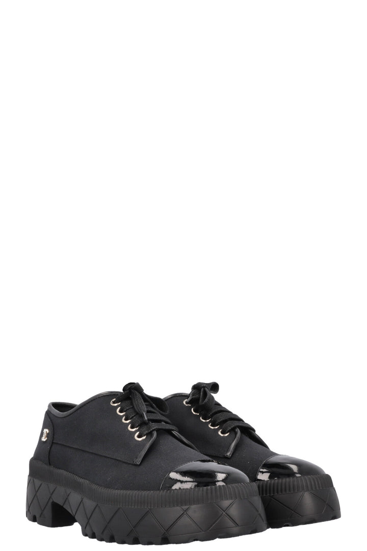 CHANEL Sneakers Black