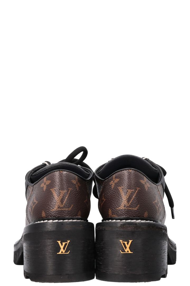 LOUIS VUITTON Loafers MNG