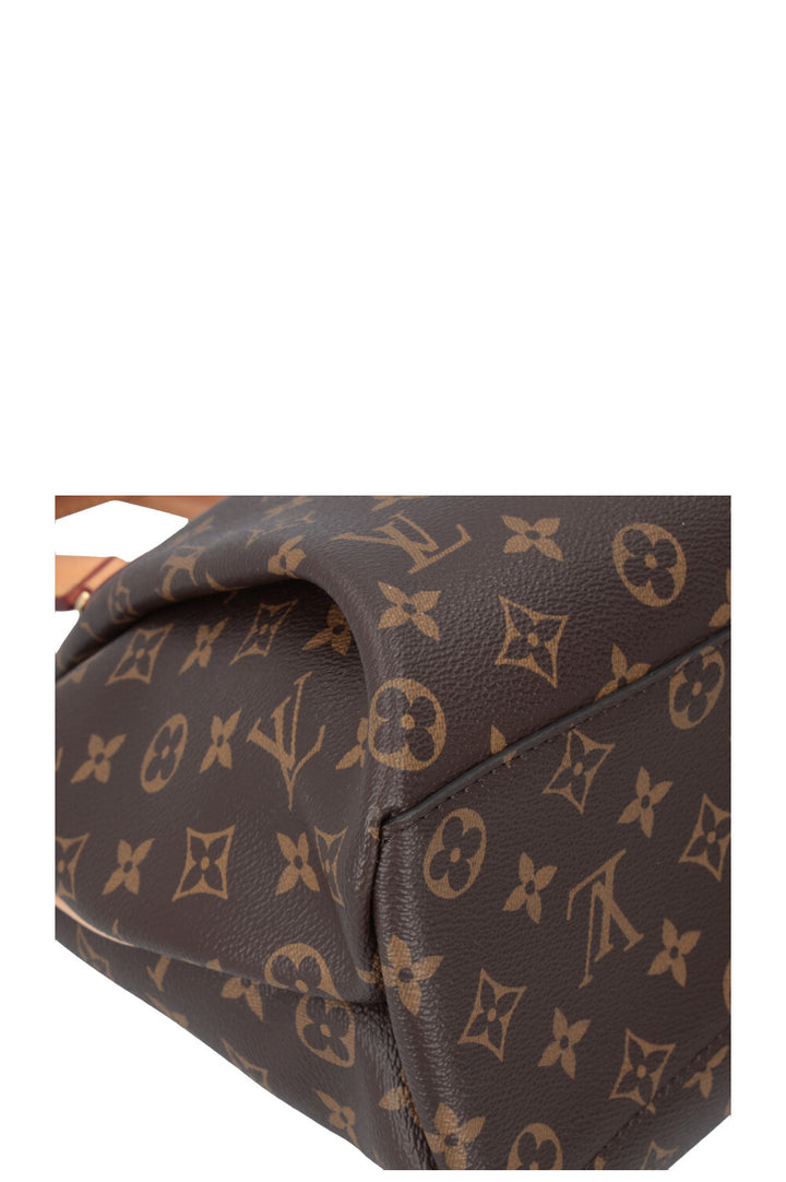 LOUIS VUITTON Turenne MM Crossbody Bag MNG