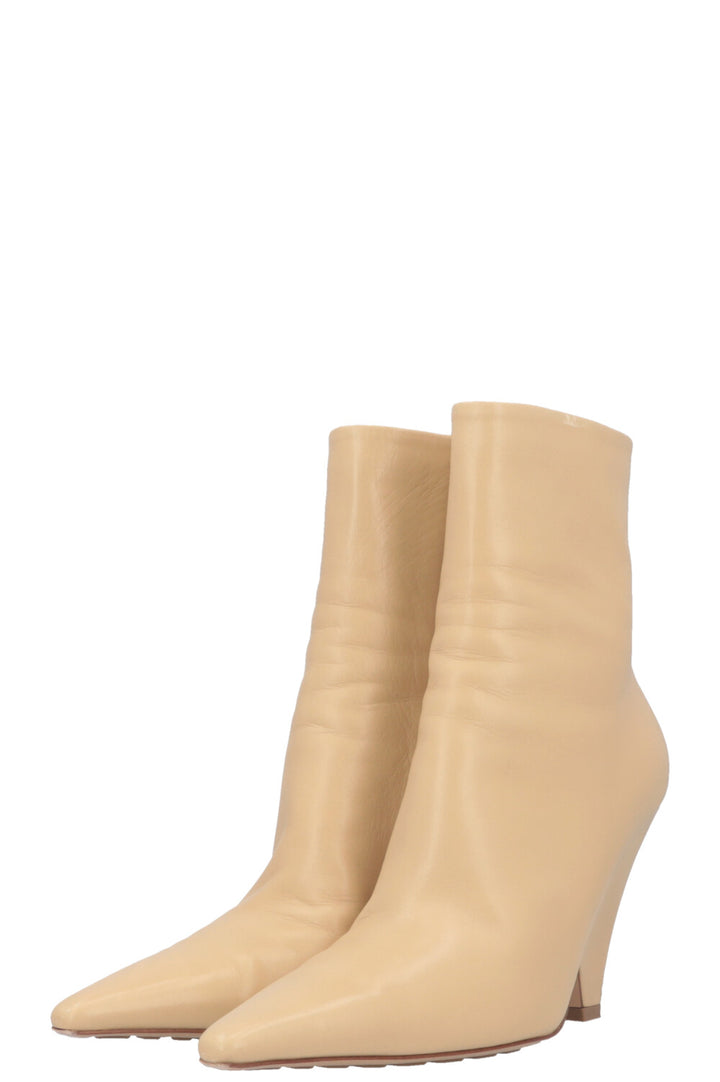 BOTTEGA VENETA Punta Boots Beige