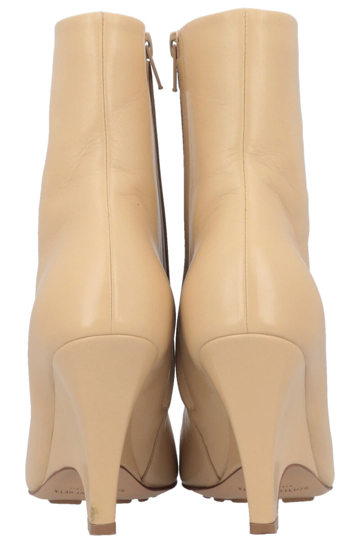 BOTTEGA VENETA Punta Boots Beige