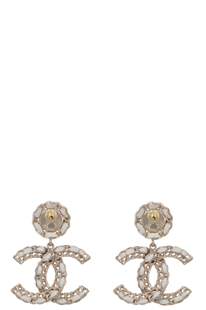 CHANEL 2022 Chain CC Drop Earrings White Gold