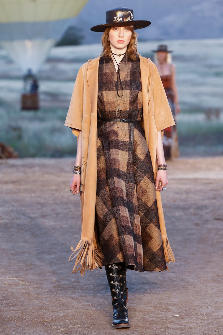 CHRISTIAN DIOR Resort 2018 Leather Coat Camel