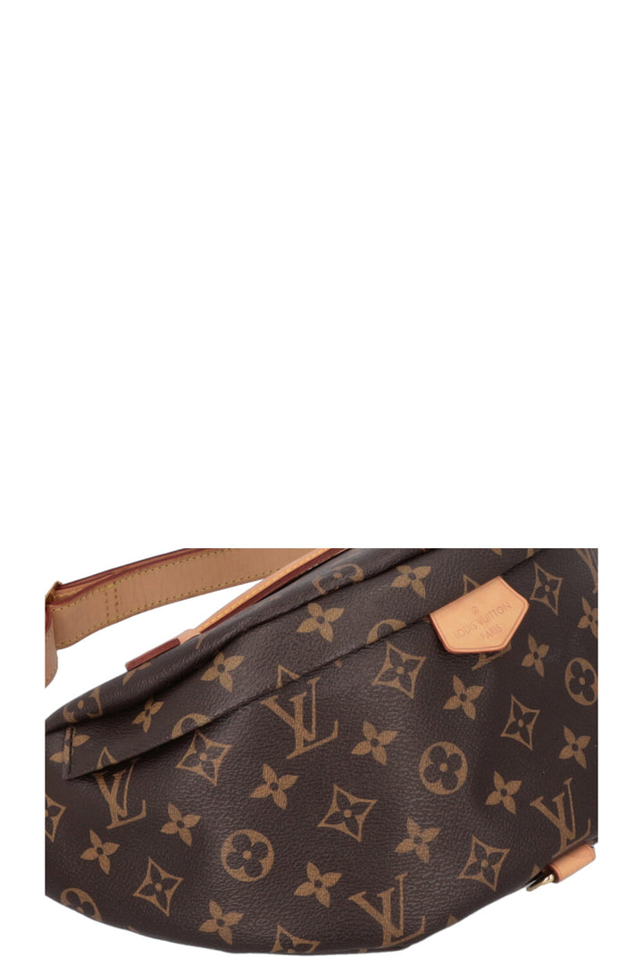 LOUIS VUITTON MNG Bumbag