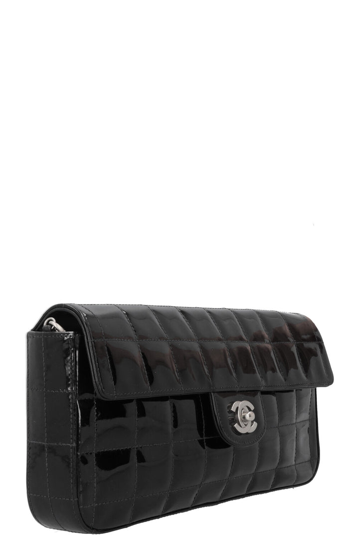 CHANEL Chocolate Bar Shoulder Bag Patent Black