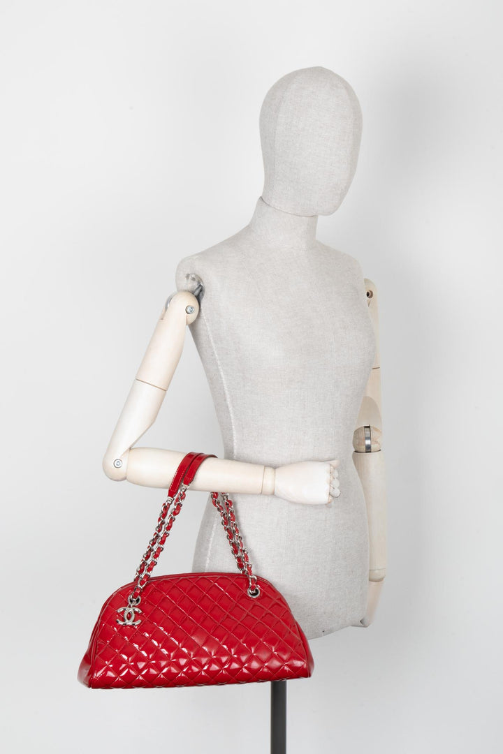 CHANEL Mademoiselle Bowling Sac Verni Rouge