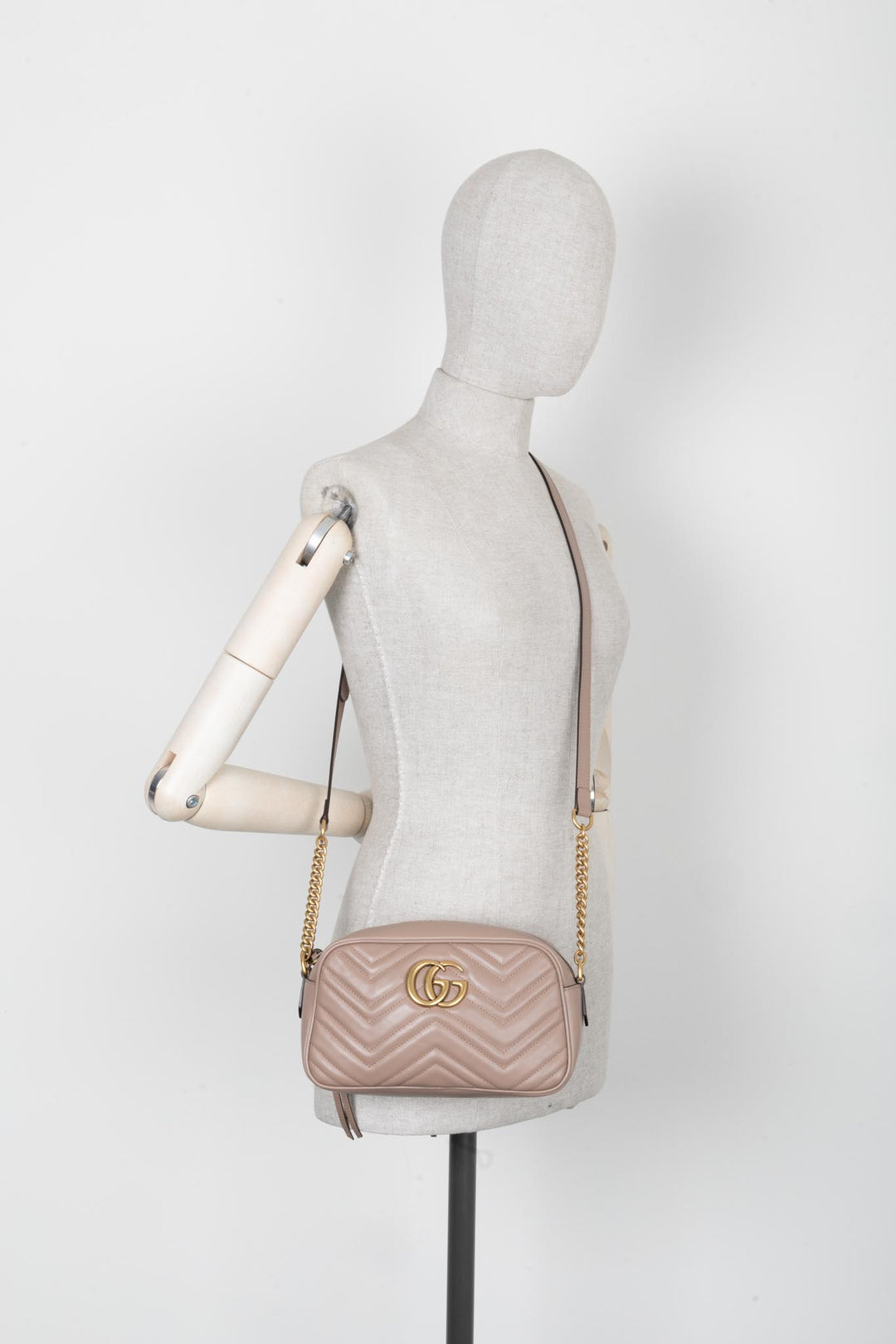 GUCCI Petit sac à bandoulière matelassé Marmont Nude