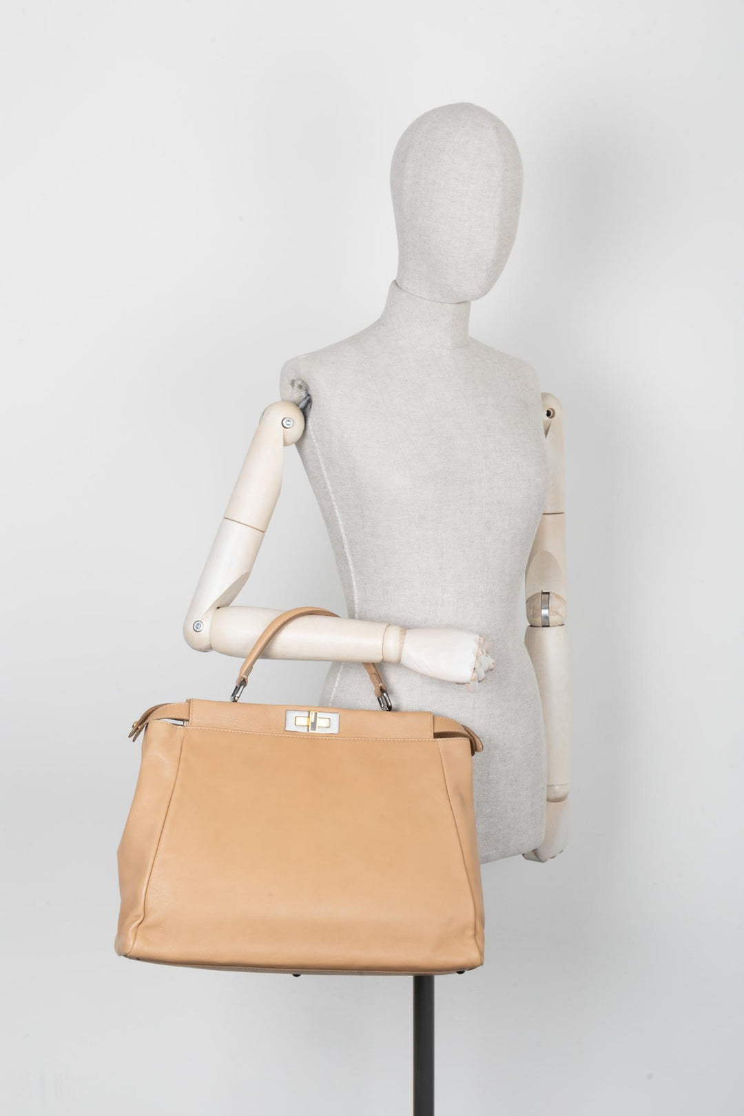 FENDI Large Peekaboo Leather Beige