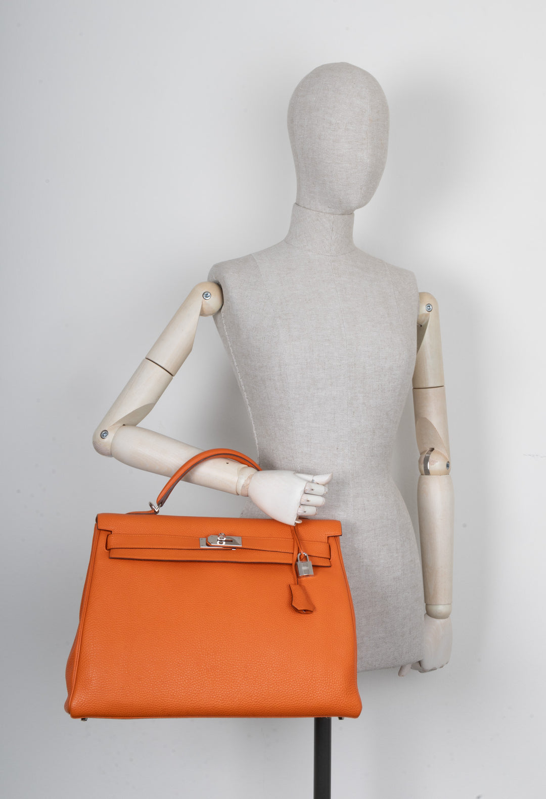 HERMÈS Kelly 40 Togo Orange