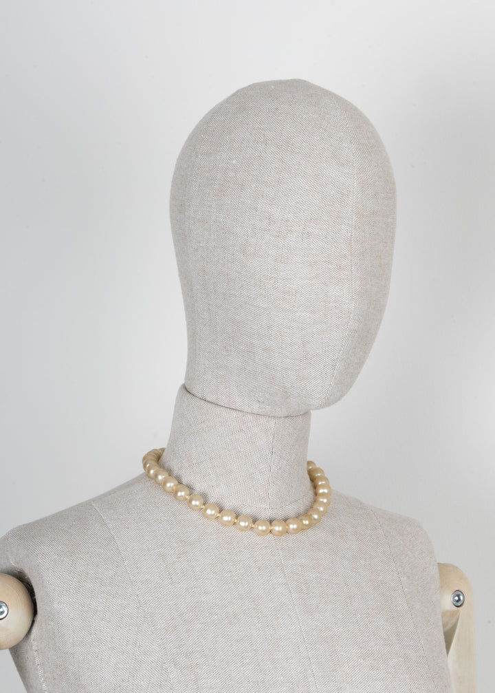 CHANEL CC Turnlock Pearl Necklace