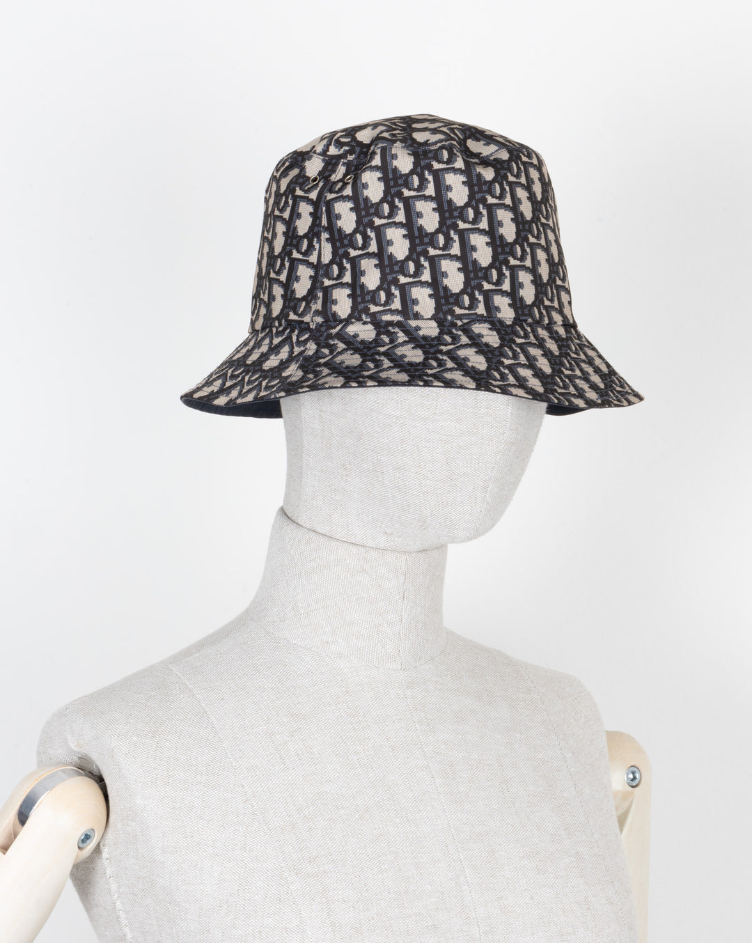 CHRISTIAN DIOR Oblique Reversible Bucket Hat