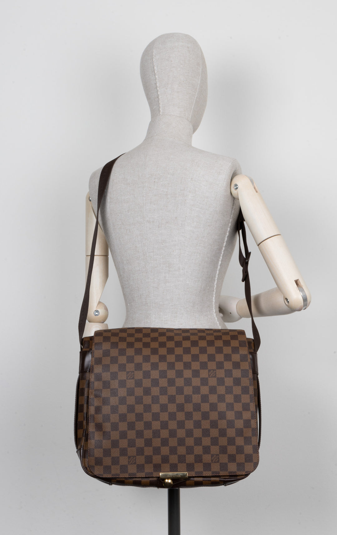 LOUIS VUITTON Bastille Messenger Bag Damier Ebene