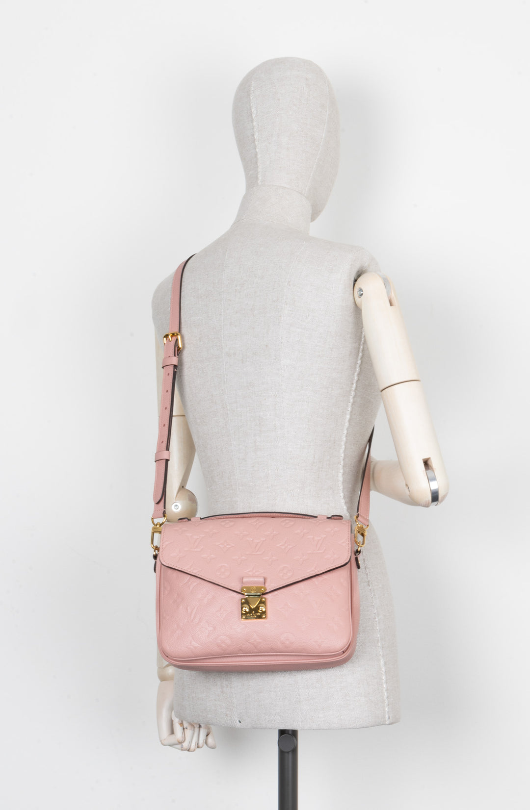 LOUIS VUITTON Pochette Métis Empreinte Pink