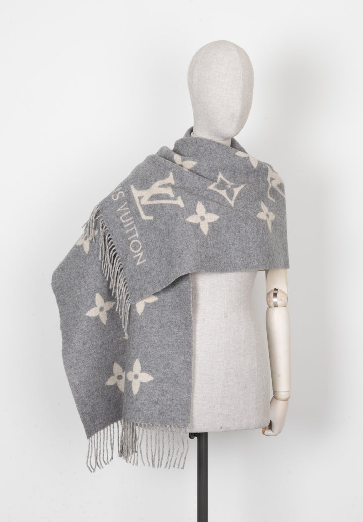 LOUIS VUITTON Reykjavik Scarf Cashmere Grey Ivory