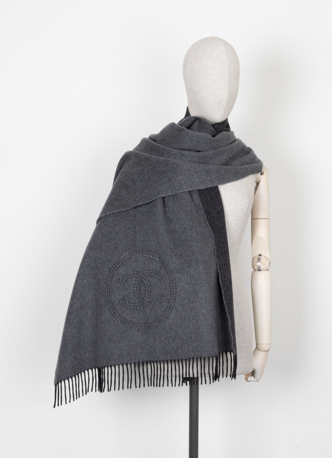 CHANEL Leaser Cut CC Fringed Scarf Grey Cashmere