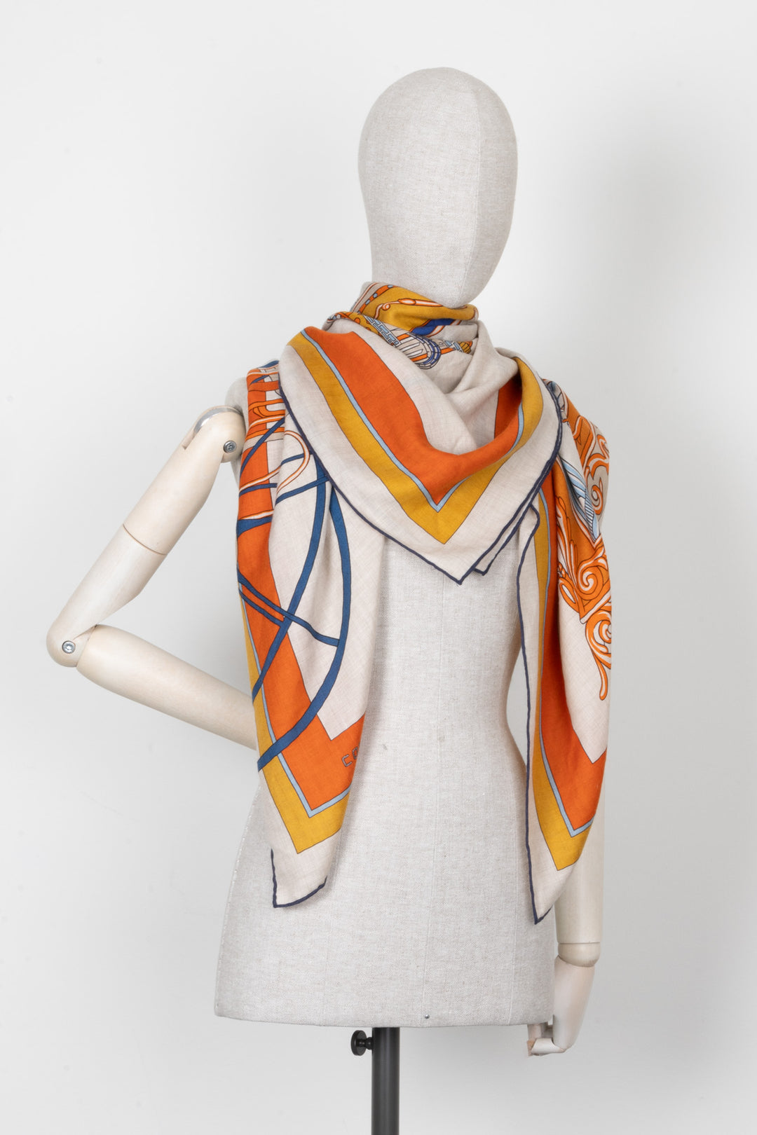 HERMÈS Coupé De Gala 140 Scarf Cashmere