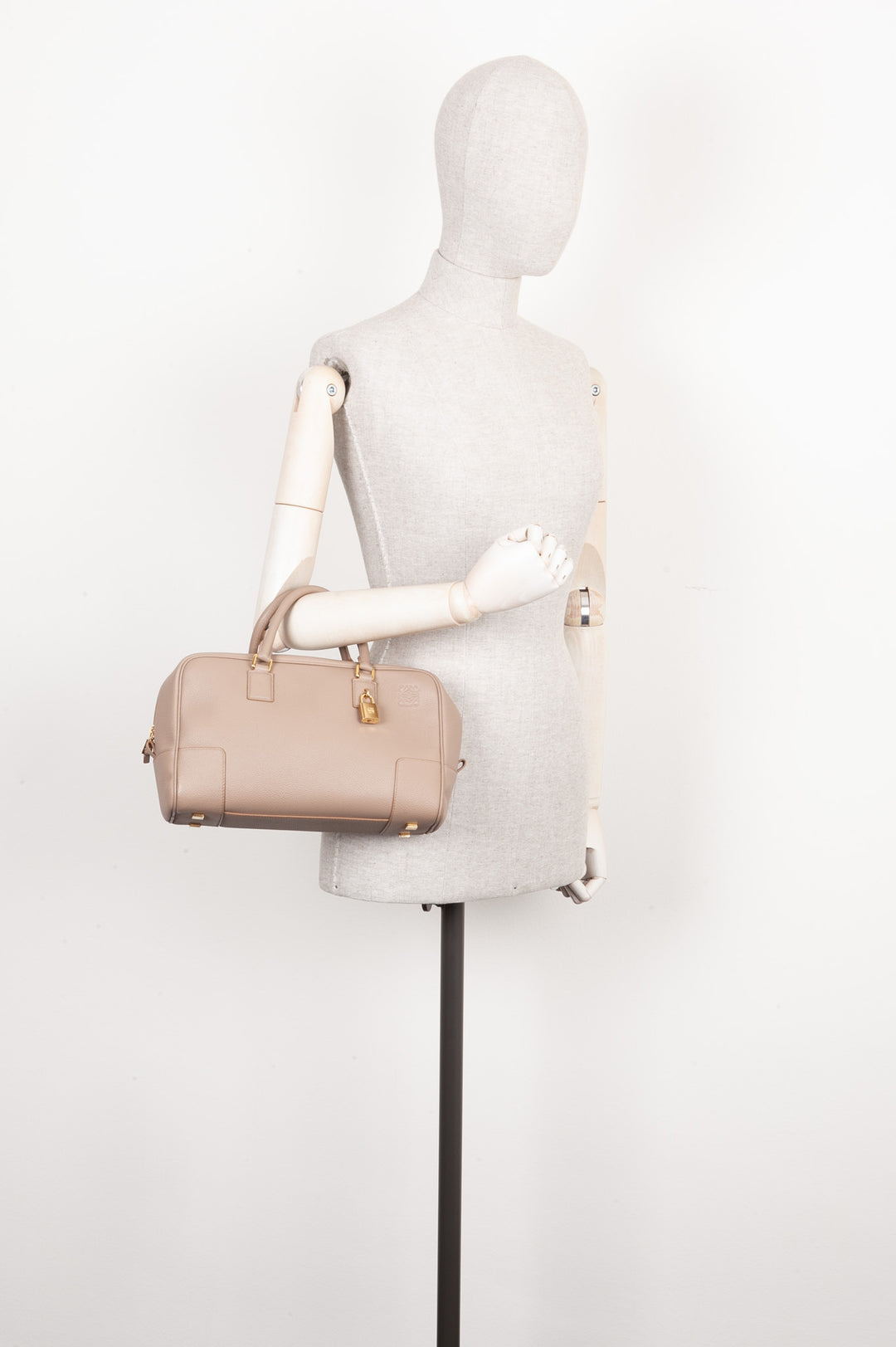 LOEWE Amazona 28 Bag Beige Medium