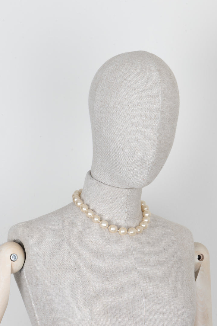 CHANEL Vintage Pearl Necklace