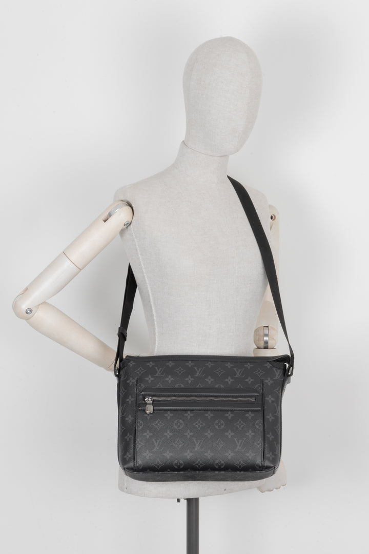 LOUIS VUITTON Odyssey Bag MNG Eclipse