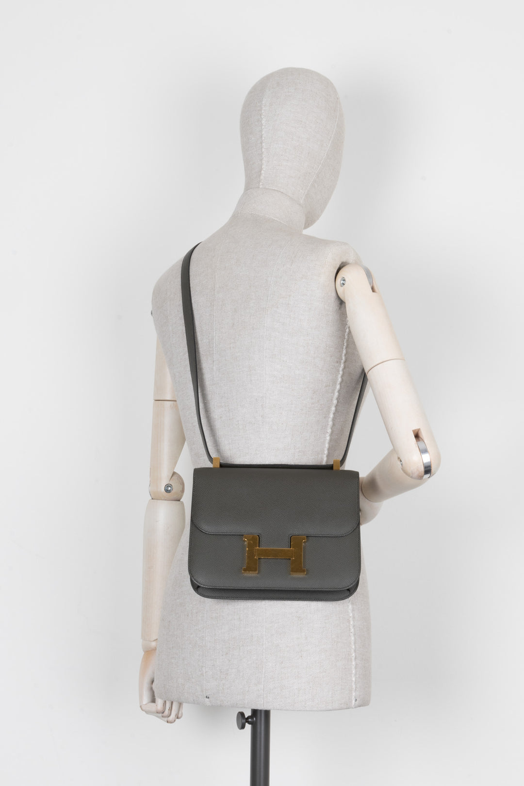 HERMÈS Constance 24 Epsom Vert de Gris