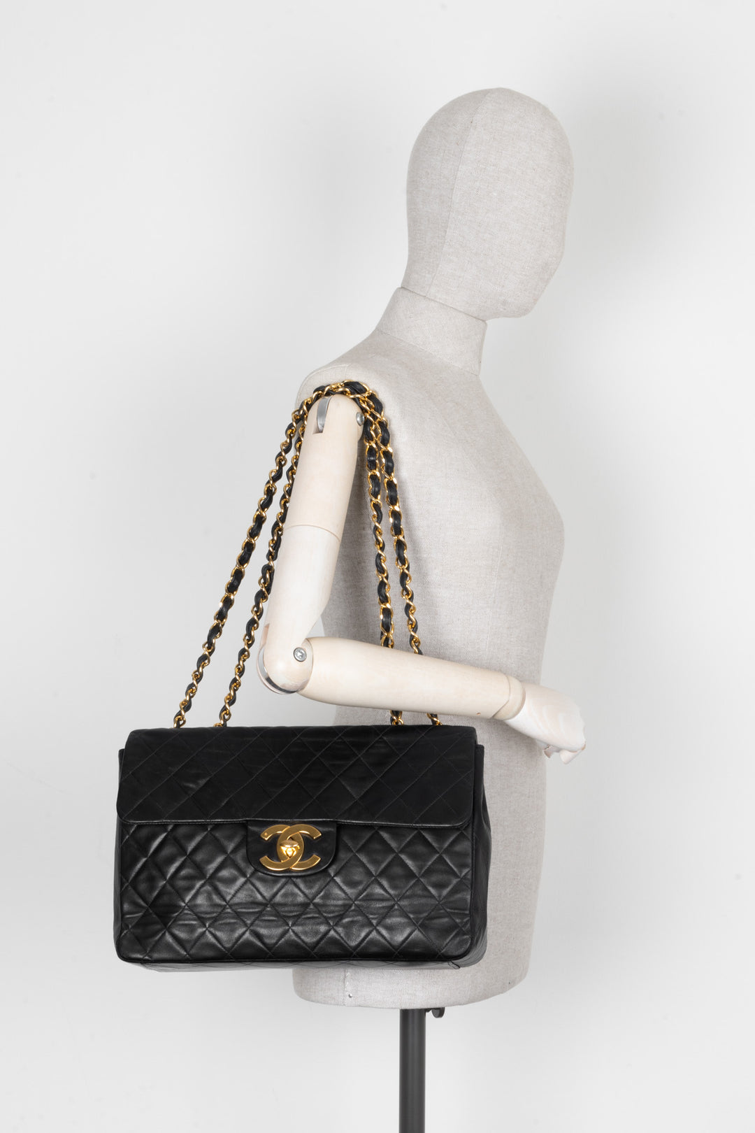 CHANEL Vintage Single Flap Bag Jumbo Black