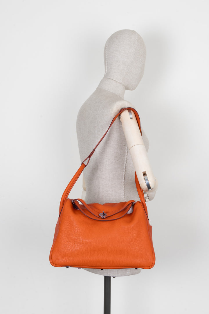 HERMÈS Lindy 34 Clemence Orange