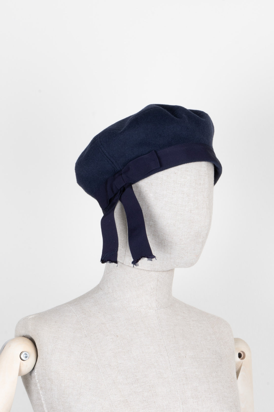 GUCCI Bow Beret Wool Navy