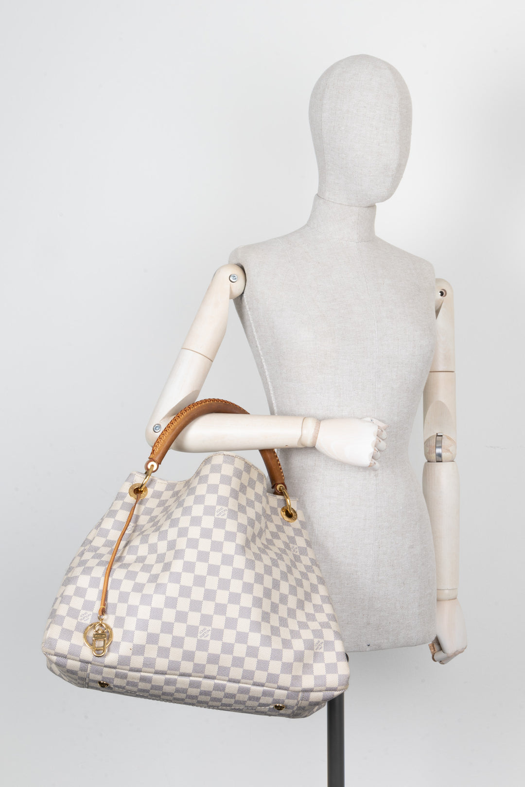 LOUIS VUITTON Artsy GM Hobo Bag Damier Azur