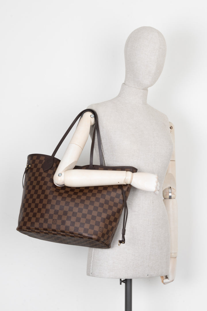 LOUIS VUITTON Neverfull MM Damier Ebene