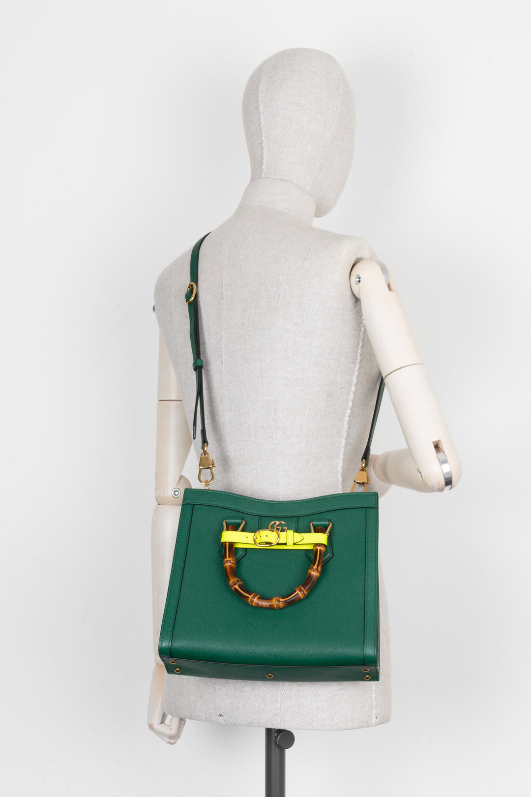 GUCCI Small Diana Bag Leather Green