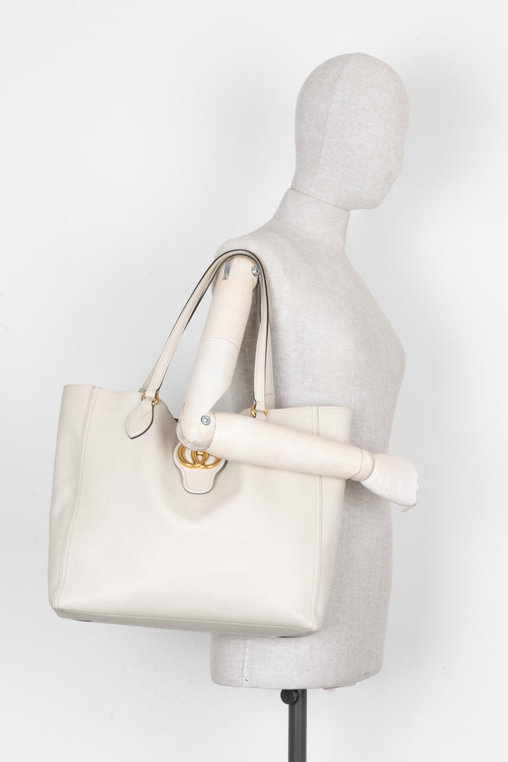 GUCCI Medium New Sakai Dahlia Tote Ivory