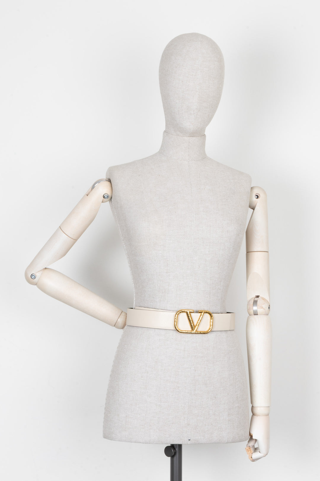 VALENTINO Reversible V Logo Belt Leather Ivory Black