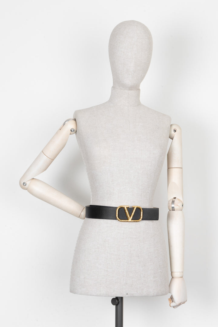 VALENTINO Reversible V Logo Belt Leather Ivory Black