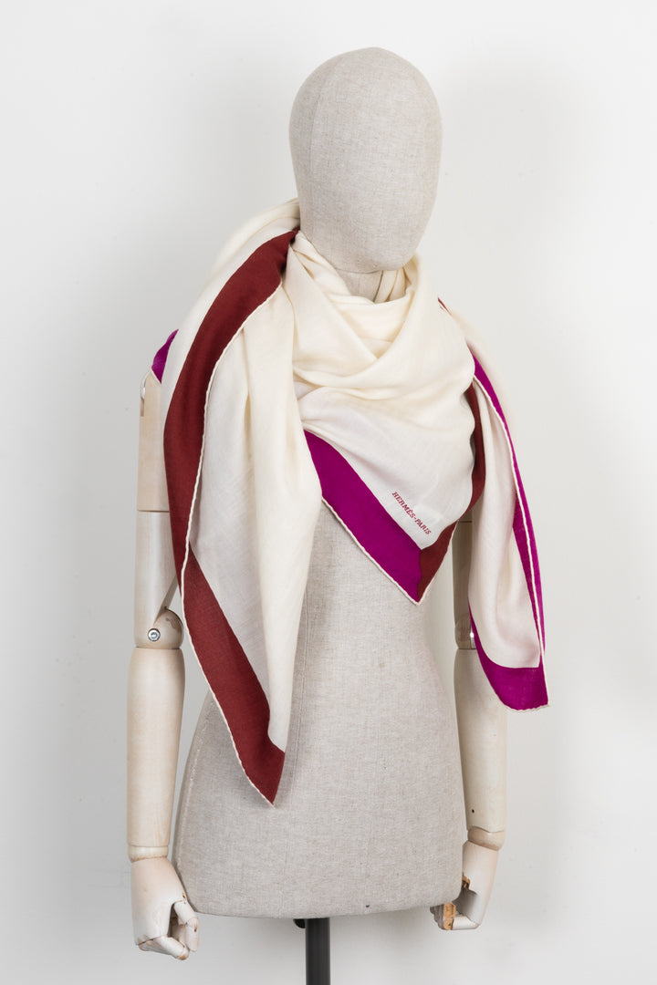 HERMÈS Scarf 140 Cashmere Silk Ivory