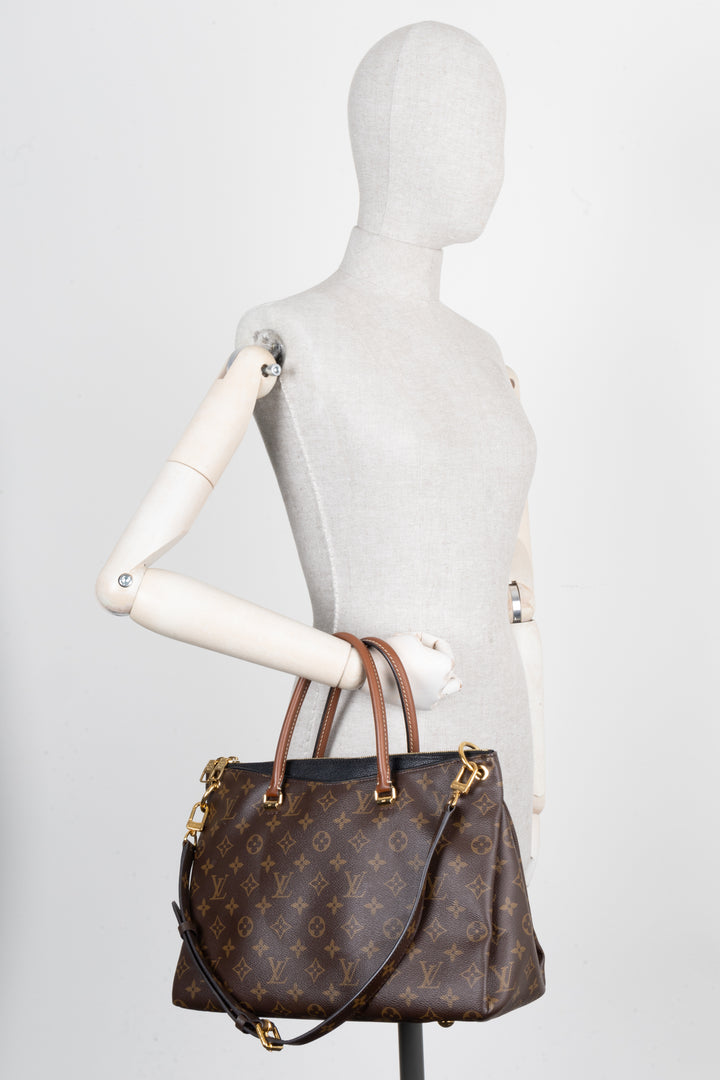 LOUIS VUITTON Pallas Tote Bag MNG Canvas