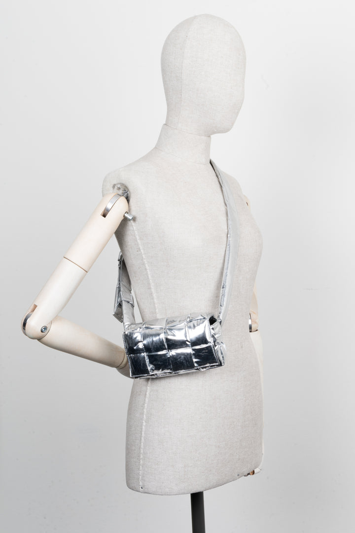 BOTTEGA VENETA Sac banane cassette Argent