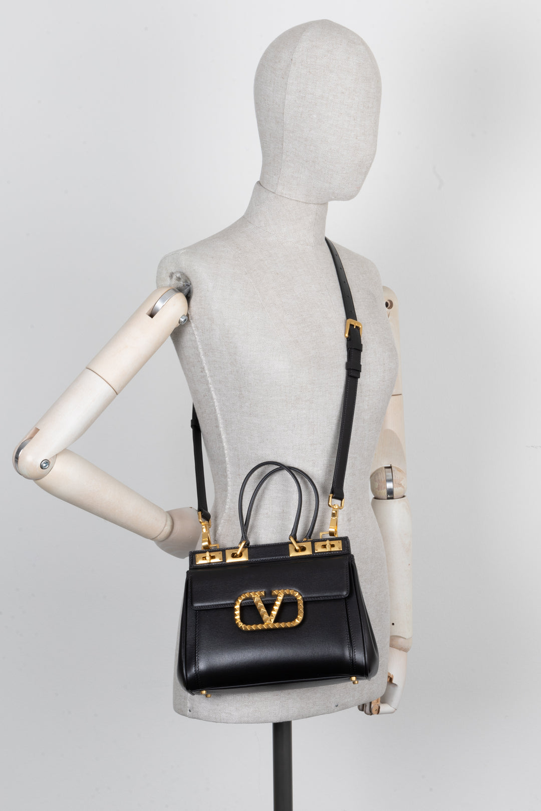 VALENTINO Rockstud Alcove Bag Leather Black Gold