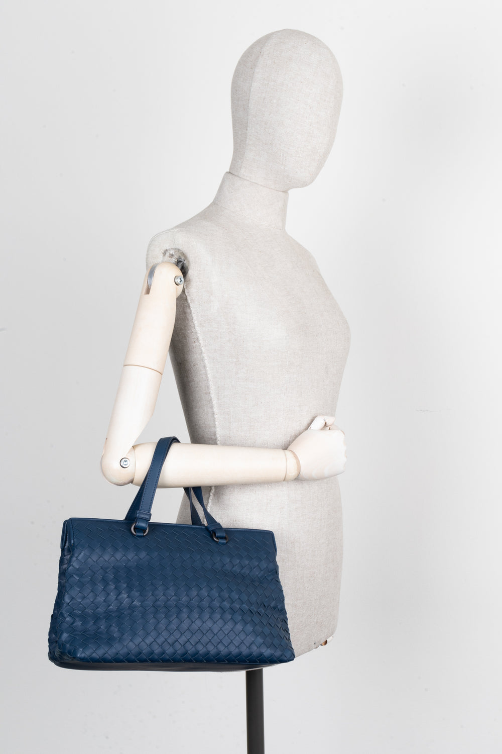 BOTTEGA VENETA 2Way Intrecciato Tote Bag Blue