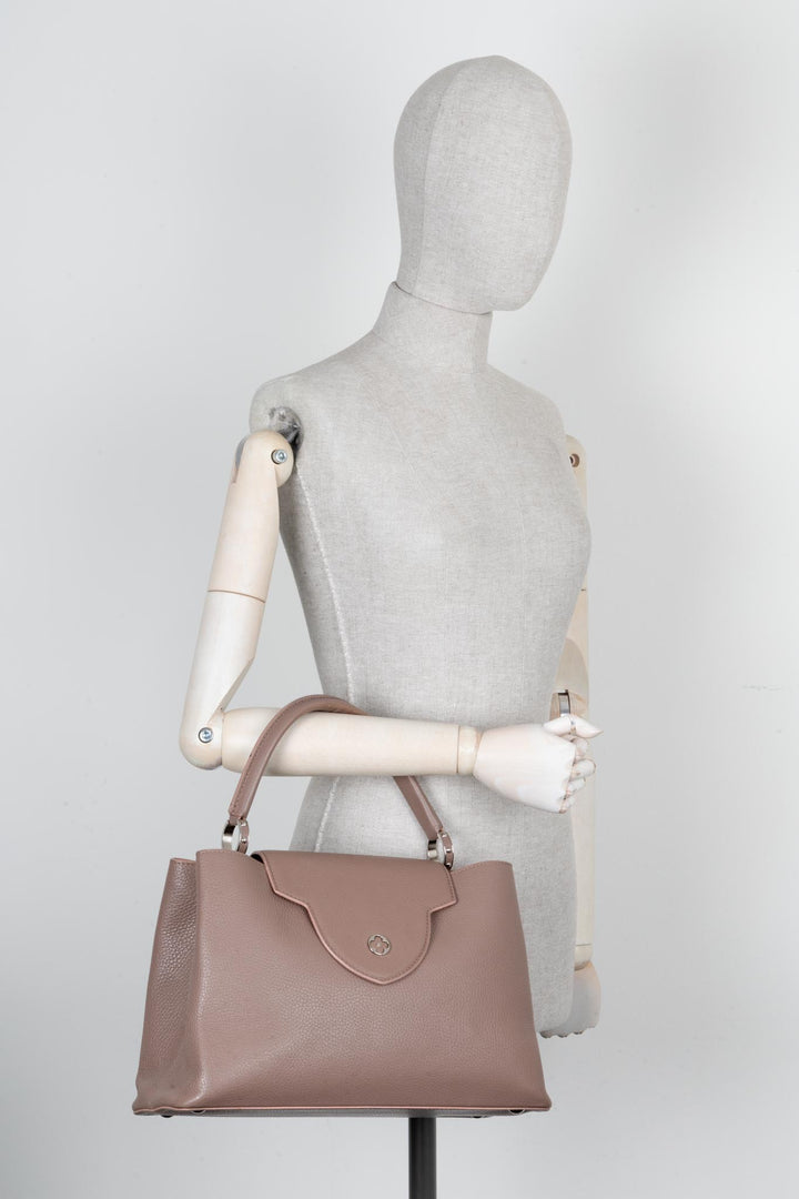 LOUIS VUITTON Capucines GM Cuir Beige