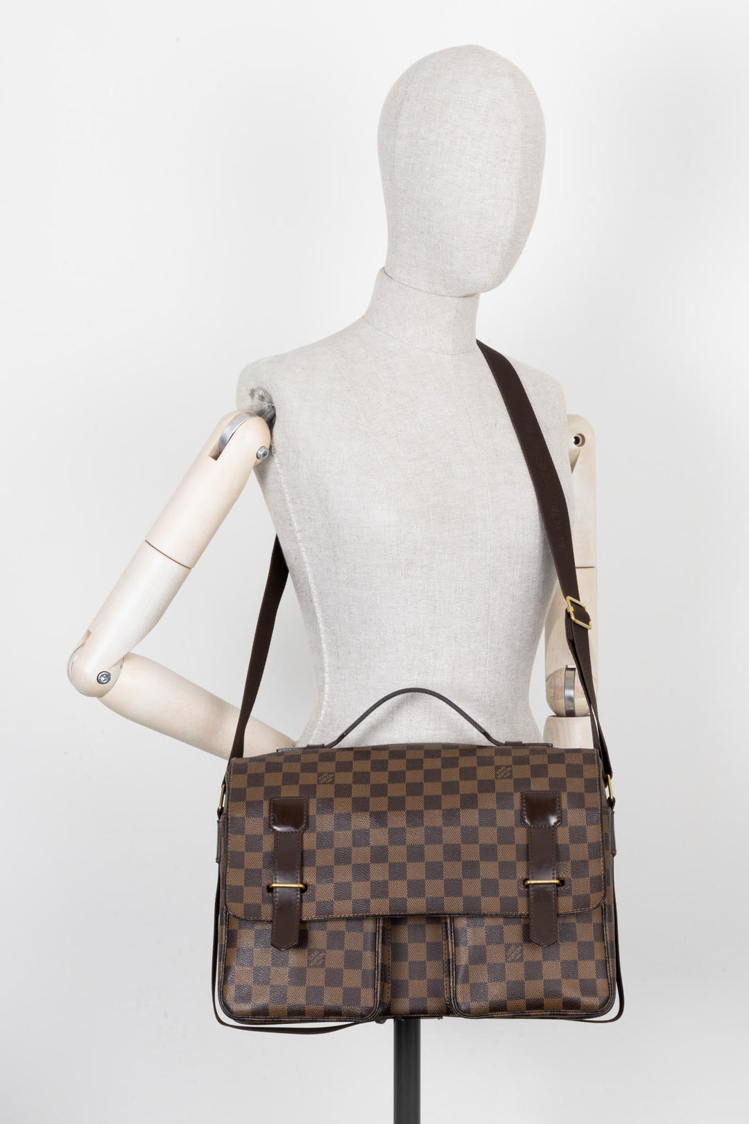 LOUIS VUITTON besace Damier Ebène