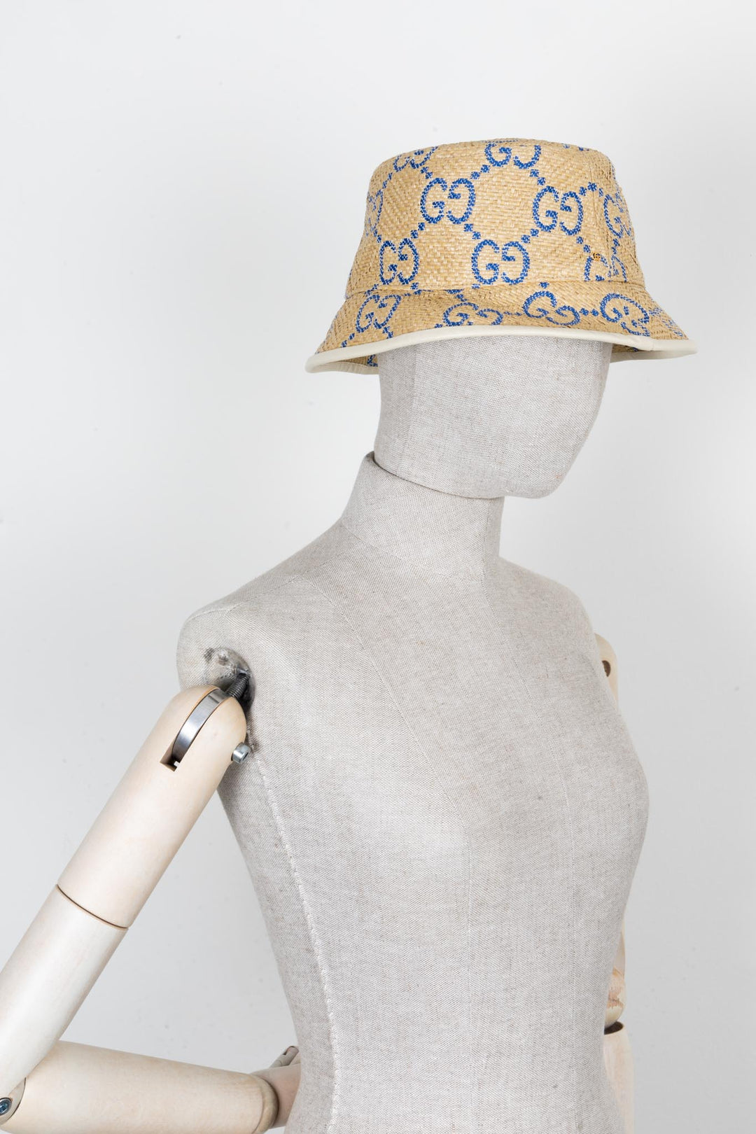 Chapeau Bob GUCCI GG Raphia Beige Bleu