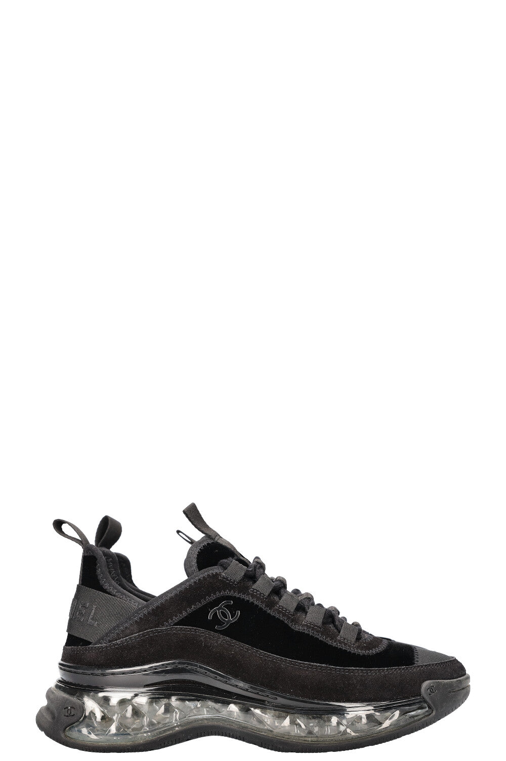 CHANEL Mots cles sneakers REAWAKE