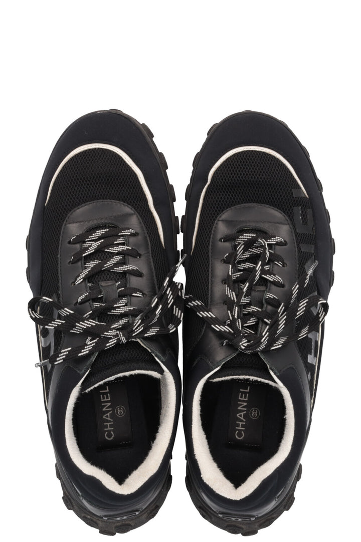 CHANEL 2019 CC Sneakers Black