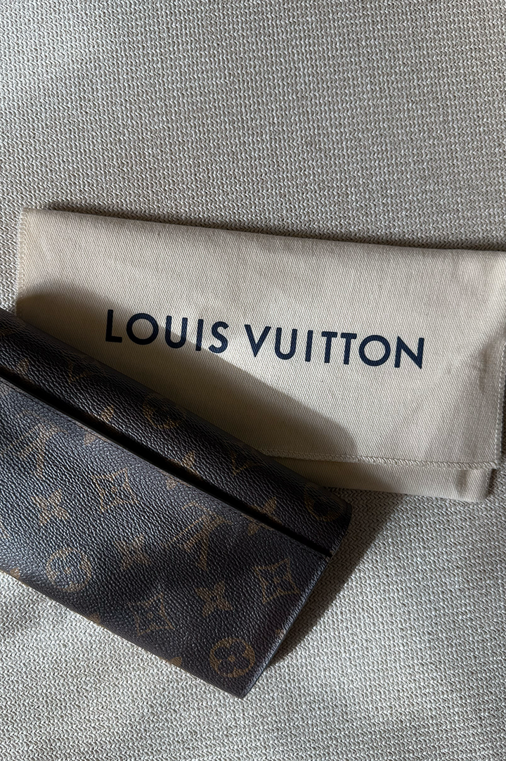 LOUIS VUITTON Sarah Wallet MNG Canvas